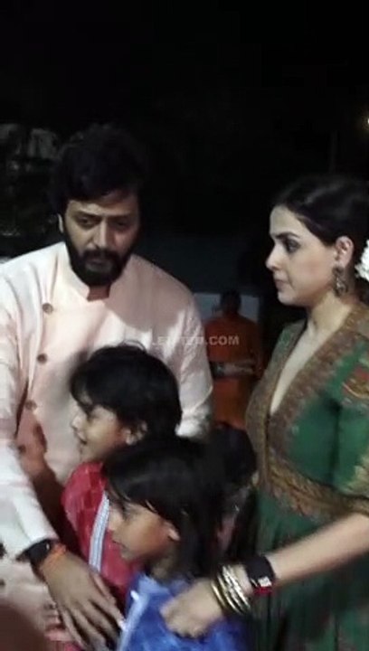 रितेश देशमुख और जेनेलिया दोनों बच्चो के साथ हुए स्पॉट #Shorts