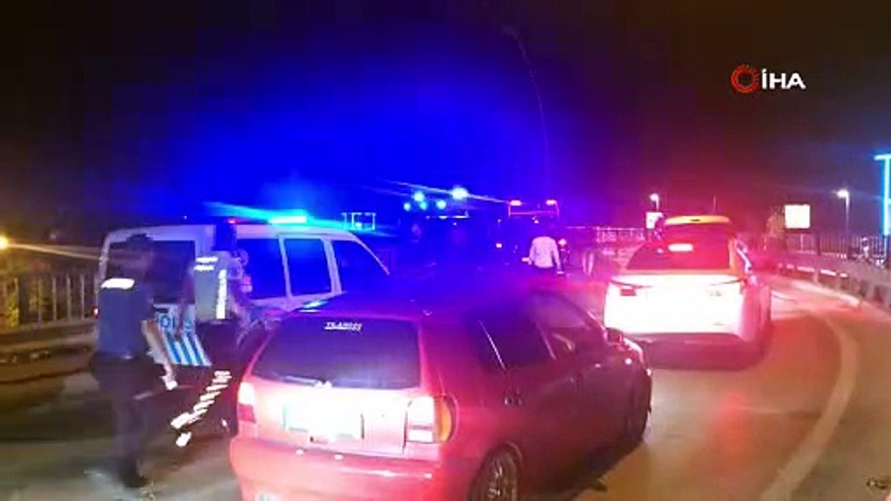 Turist taşıyan minibüs kazaya karıştı: 11 yaralı