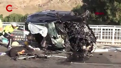 Yozgat'ta otomobilin köprü bariyerine çarpması sonucu 3 kişi öldü, 1 kişi yaralandı