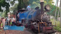 Compare world's smallest DHR Steam and Diesel locos hauling toytrains, Darjeeling Himalayan Railway