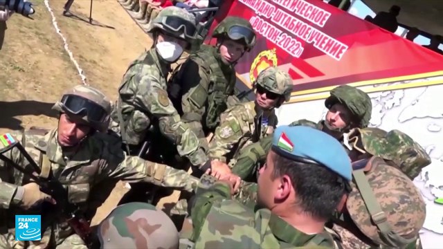 روسيا تجري مناورات عسكرية ضخمة مع حلفائها
