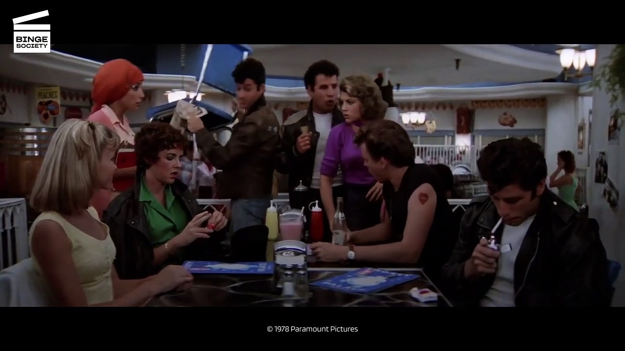 Grease. Escena en el dinner con Danny y Sandy