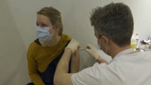 EMA: ok a vaccino Novavax come dose richiamo eterologa da 18 anni