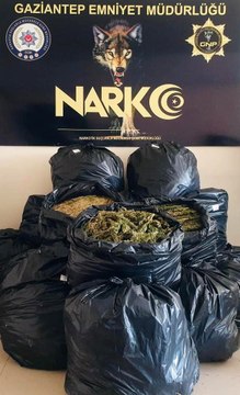 Çuvalla esrar sevkiyatına agros darbesi