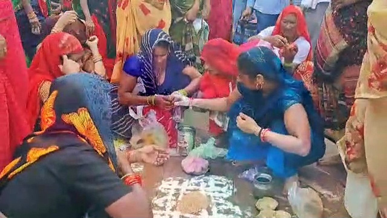 देवछठ पर उमड़ा श्रद्धा का सैलाब, लाखों ने लगाई पवित्र सरोवर में डुबकी...देखें वीडियो