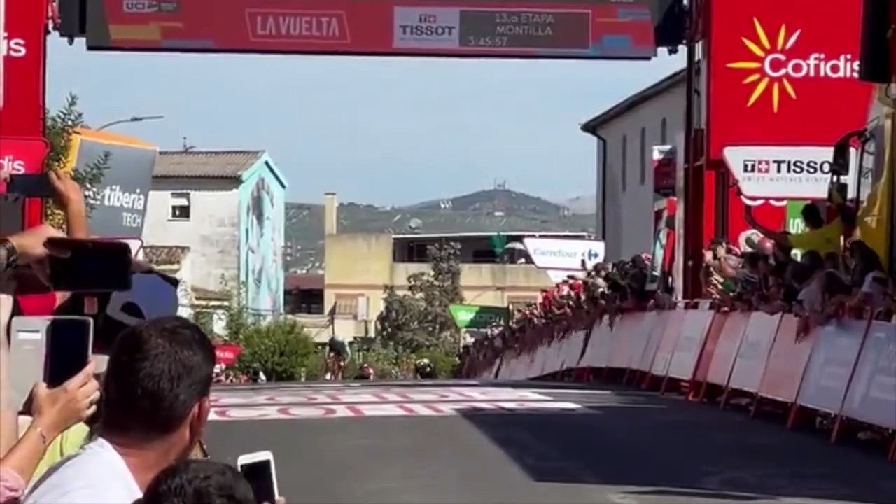 Tour d'Espagne 2022 - Mads Pedersen gagne la 13e étape devant Bryan Coquard qui va quitter La Vuelta !