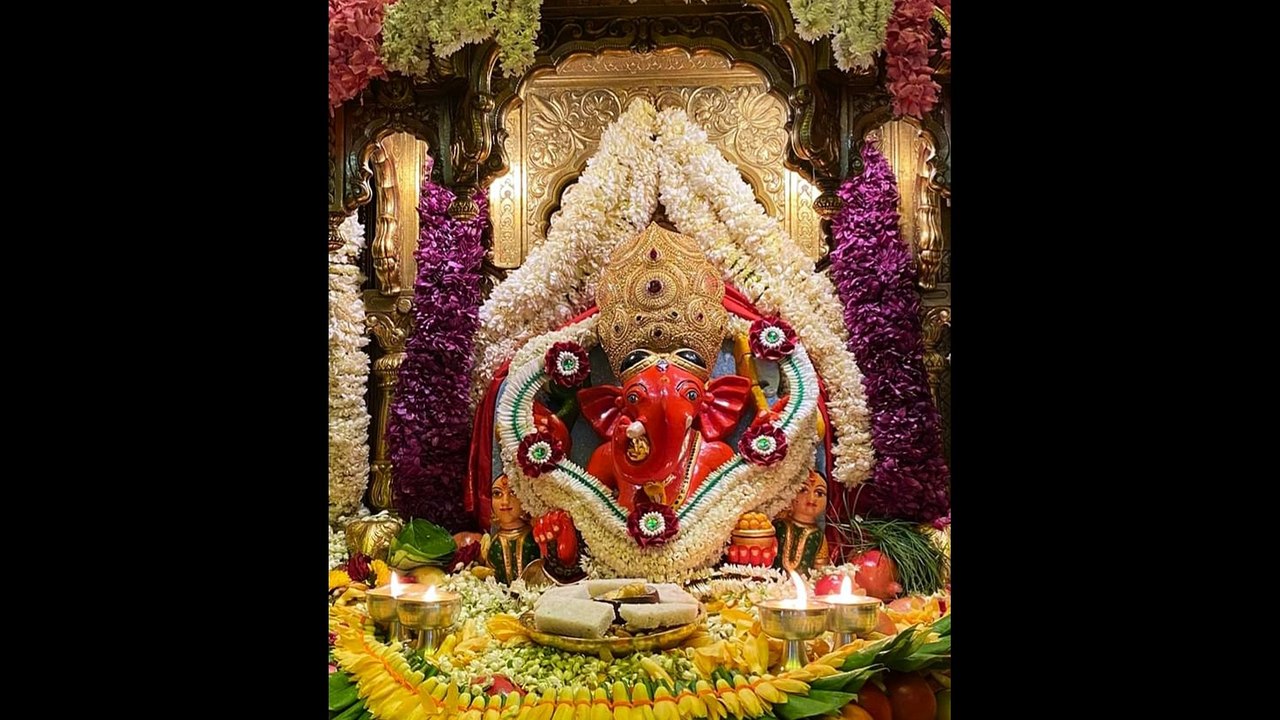 Ganarajrangi Nachato by Chitralekha Dixit