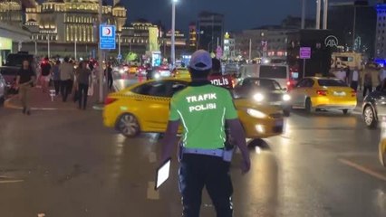 Son dakika haber... İstanbul polisi, kent genelinde "Huzur Operasyonu" gerçekleştirdi