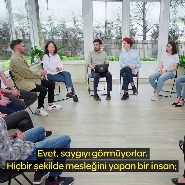 Akşener'in dinlediği üniversite öğrencisi: Ülkeyi bu duruma bizler getirmedik ama kurtarmak kesinlikle bizim görevimiz