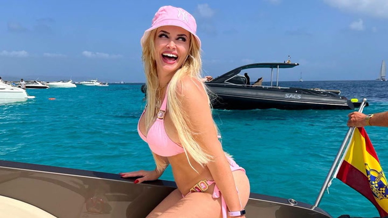 Barbie Girl: Daniela Katzenberger ganz freizügig auf der Jacht