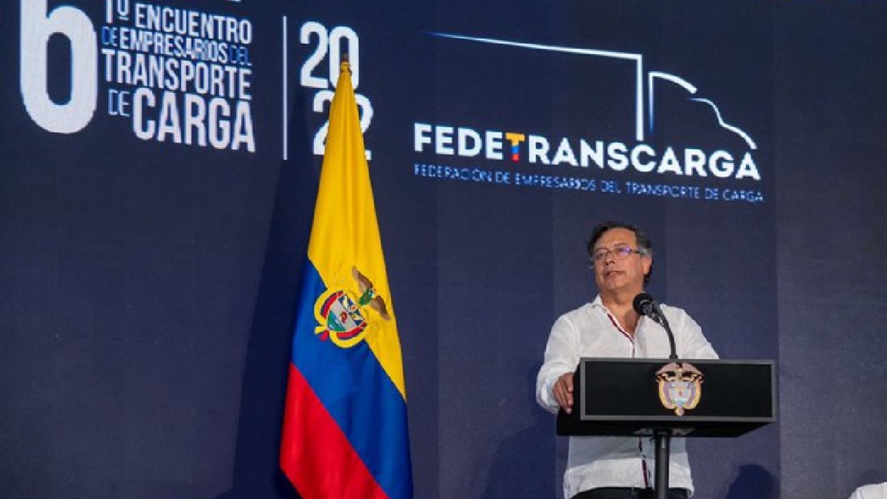 Petro defendió a la ministra de Minas y a la desaceleración económica