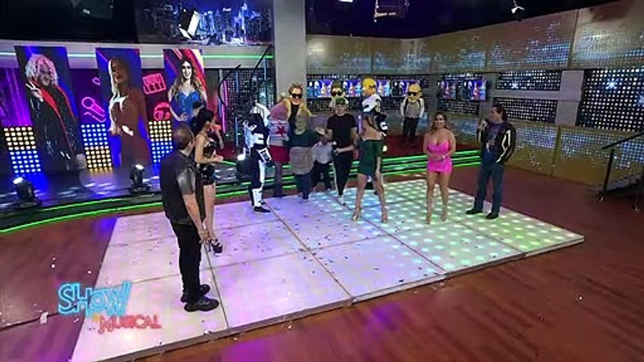 'Doña Jime' la abuelita que cuida a 'Iker Yandel'
