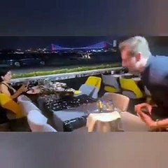 Merve Boluğur’a sevgilisi Mert Aydın’dan evlilik teklifi