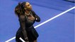 VOICI - Serena Williams en larmes : sa belle déclaration à sa soeur Venus lors de ses adieux au tennis