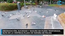 Degradación, suciedad y basura en plena temporada alta en la céntrica Plaza de España de Palma