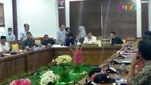 Anggota DPRD Batam Lempar Mic dan Gebrak Meja Saat Rapat
