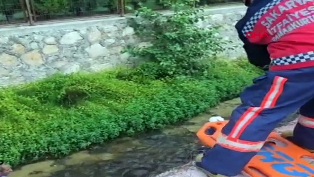 Korkuluklara kaynak yaparken dehşeti yaşadı