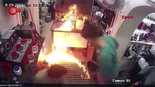 Atölyede korkutan anlar: Lavaboya dökülen aseton aniden parladı!