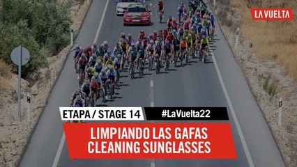 Limpiando las gafas / Cleaning sunglasses - Étape 14 / Stage 14 | #LaVuelta22
