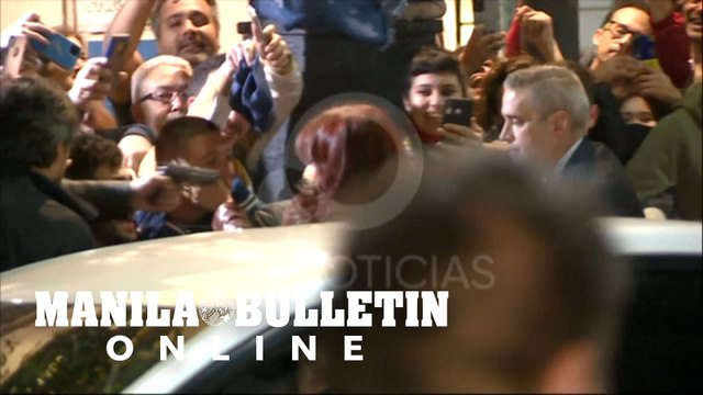 Man aims firearm at Argentina Vice-President Cristina Kirchner