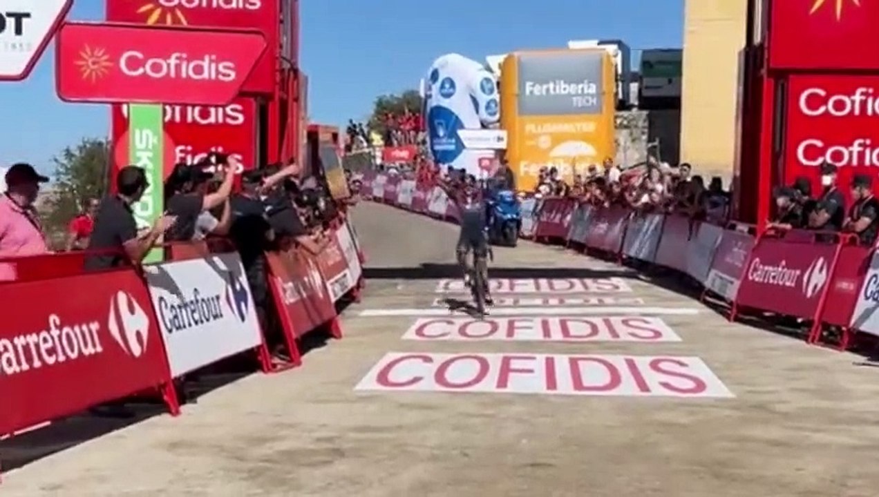 Tour d'Espagne 2022 - Richard Carapaz la 14e étape ! Primoz Roglic distance Remco Evenepoel et revient à 1'49" au général !