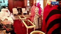 دبلوماسية: لعمامرة يلتقي أفراد الجالية الوطنية المقيمة بمالي
