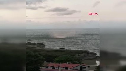 AKÇAKOCA'DA DENİZDE HORTUM OLUŞTU