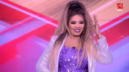 درس عملي ع الهوا من جواهر لياسمين عز في رقصة الرقبة.. وتكشف عن اسم نجمين بيقلدوا حركاتها في الرقص لغاية النهاردة