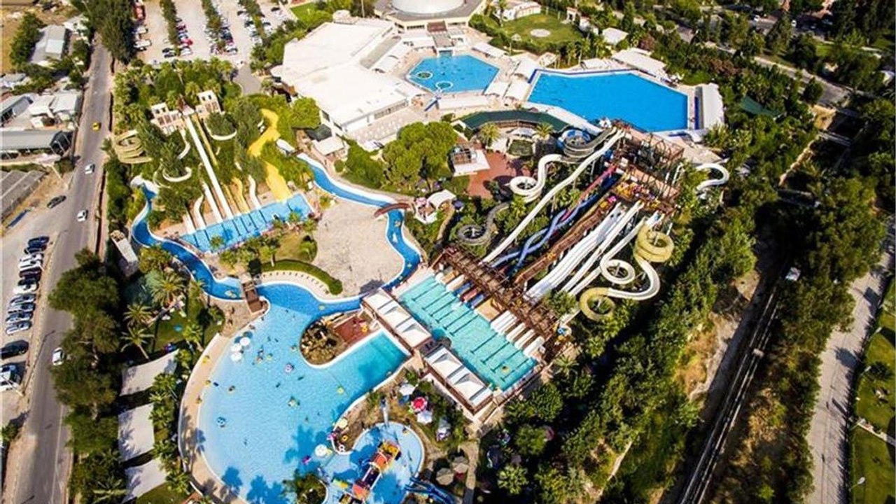 Valilik su parkını kapattı, vatandaş isyan etti