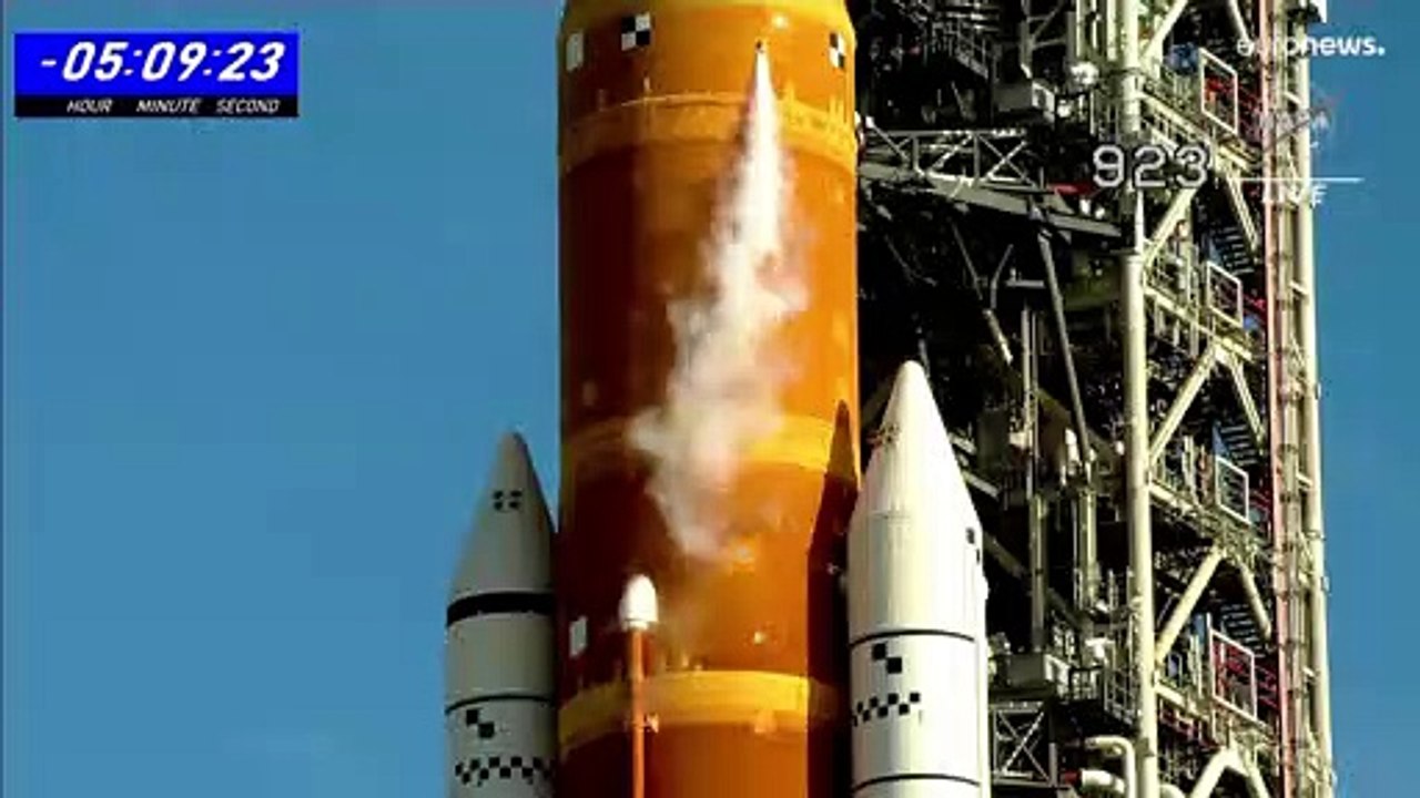 Lançamento do foguetão lunar da NASA adiado