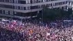 Praga. 70 mil pessoas protestam contra política de proteção à Ucrânia