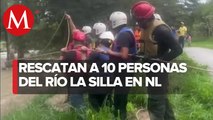 En Nuevo León, rescatan a familia atrapada en corriente de río La Silla