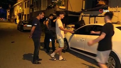 Havlayan köpeğe tepki veren moto kuryeleri uyaran ağabey ve kardeşi bıçaklandı