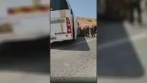 وسائل إعلام إسرائيلية: إصابتان في إطلاق نار على حافلة على محور 90 بالأغوار