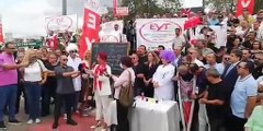 Binlerce EYT’li Kadıköy'de