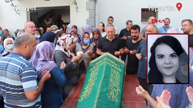 Kazada hayatını kaybeden öğretmen Özge Kılıç, gözyaşlarıyla son yolculuğuna uğurlandı