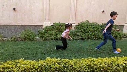 حمزه وحور بيلعبو تعالو شوفو play with hour&hamza