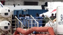 Migranti sullo stretto di Sicilia e sulla Manica