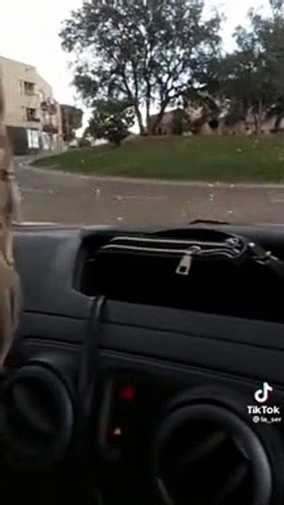 Rouler en plein orage de grêle à Barcelone... grelons gros comme des balles de tennis