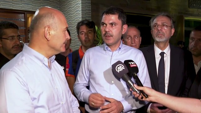 Bakan Kurum: Cumhurbaşkanı Sayın Recep Tayyip Erdoğan’ın talimatlarıyla Pakistan için yardım kampanyası başlattık