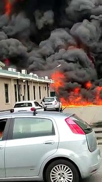 San Giuliano Milanese, incendio alla Nitrolchimica