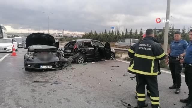 TEM'de 4 aracın karıştığı zincirleme kazada 3 kişi yaralandı