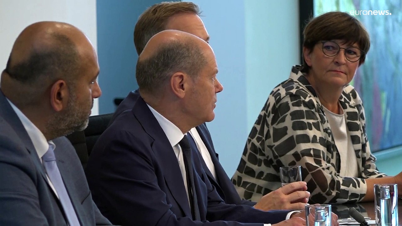 'Many, many, many billions' third German relief package approved after hours of negotiations