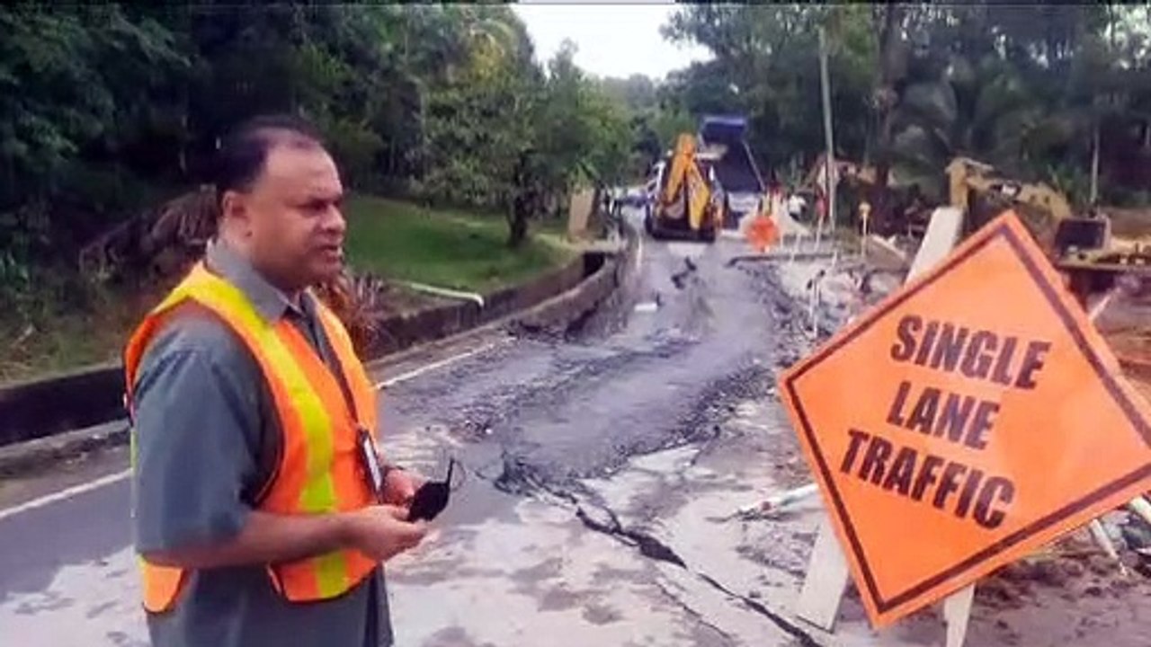 Landslides Maroon Residents