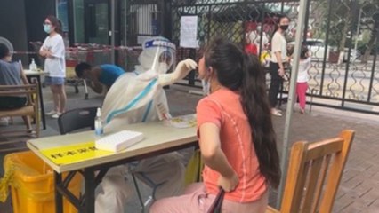 Ciudades chinas piden no viajar en próximas fiestas por rebrotes de covid