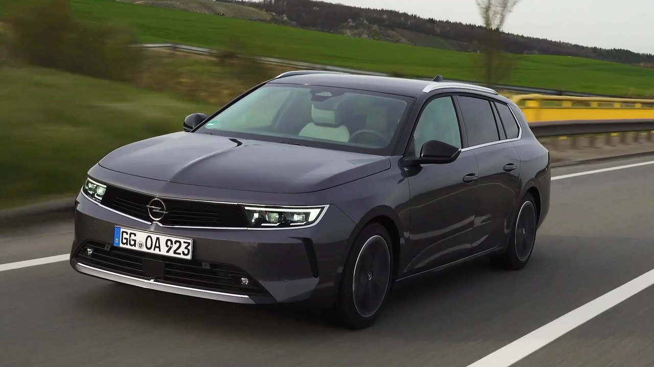 Neuer Opel Astra Sports Tourer ist „FAMILIENAUTO des Jahres 2022“