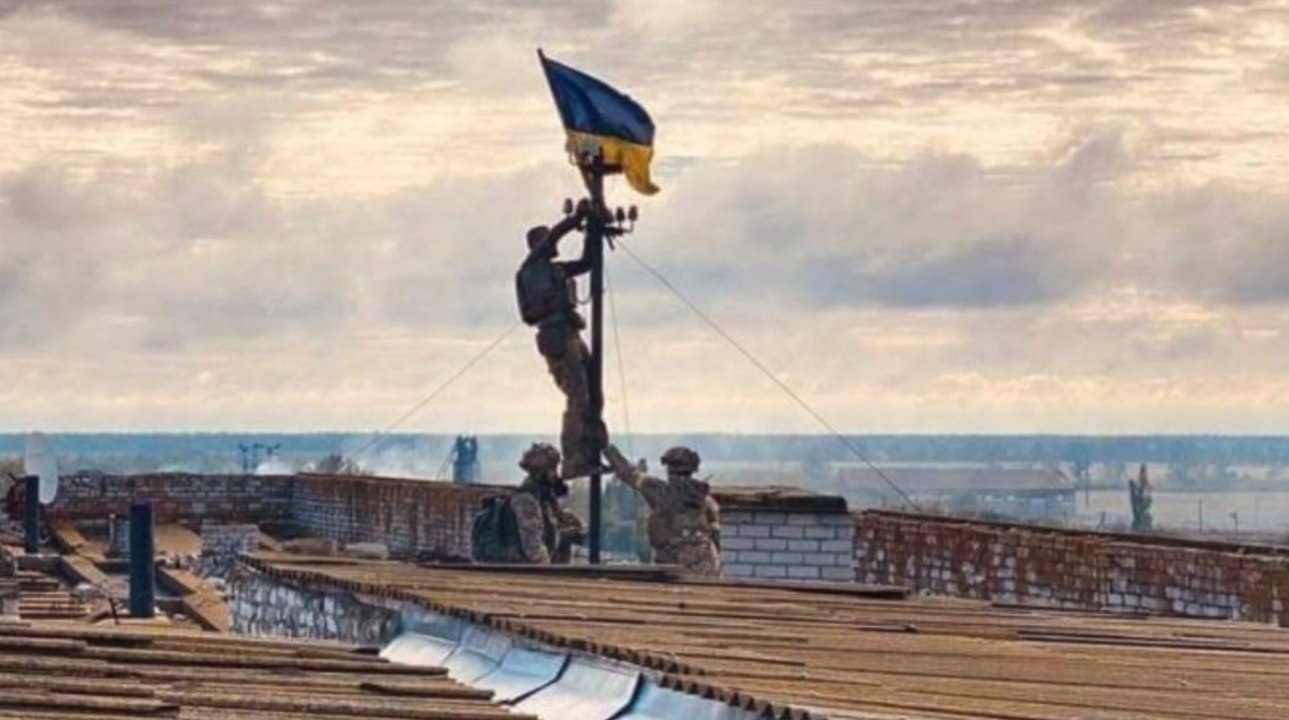 Seit kriegsbeginn in russen-hand: ukraine erobert ort in cherson zurück