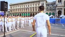 Roberto Bolle, lezione a 1.607 ballerini in piazza Duomo a Milano - Video