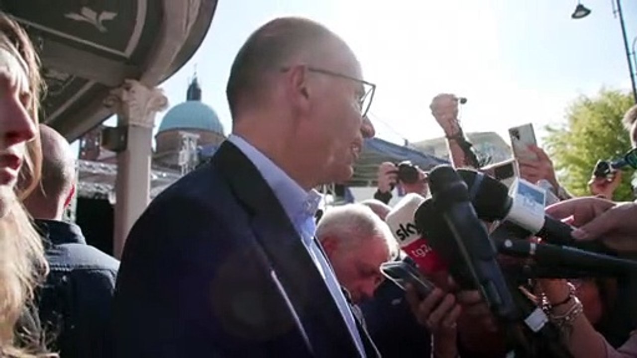 Letta e l'agenda Pd: "Energia, lavoro e diritti. Salvini vuole la famiglia alla Orban, noi no"