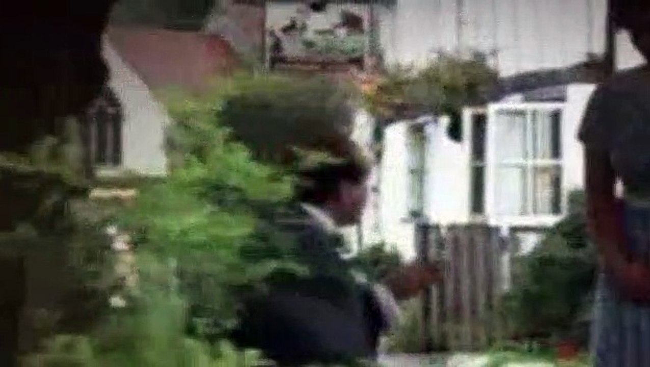 Poirot Season 1 Episode 3 The Adventure Of Johnnie Waverly video Dailymotion